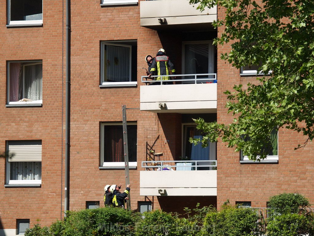Brand Balkon Koeln Vingst Homarstr 36.JPG